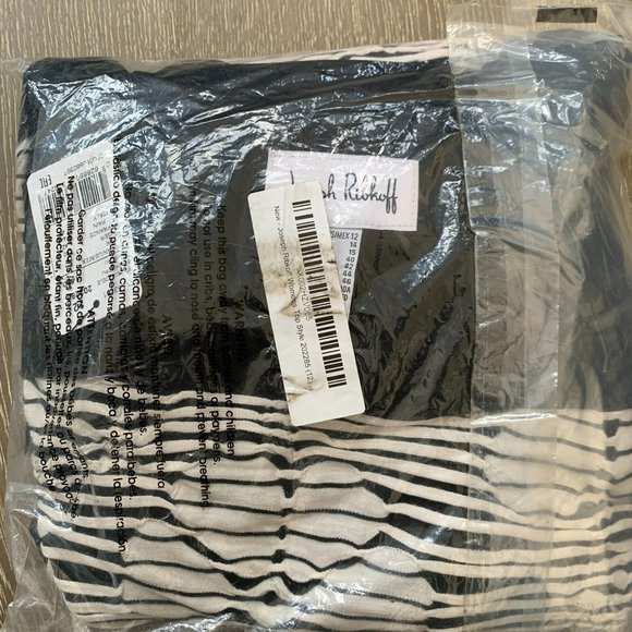 Joseph Ribkoff blouse - Picture 7 of 14